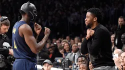 Victor Oladipo y Chadwick Boseman (Getty Images)