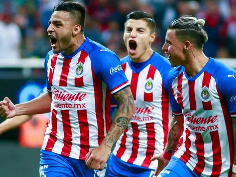 Afición de Chivas estalló contra Peláez y Vucetich tras perdonar a Uriel Antuna y Alexis Vega