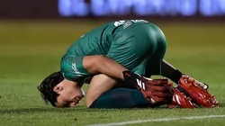 Toño reconoce su error y es atacado por aficionados