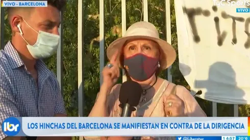 Una señora a Messi: “Quédate, verás pasar el cadáver de Bartomeu”