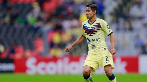 América oficializó a Luis Fuentes como nuevo jugador y la afición cargó contra la directiva