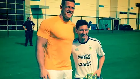 J.J. Watt y Lionel Messi (@jjwat)
