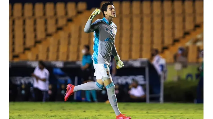 Gustavo Galindo podría volver a ser titular (Getty Images)