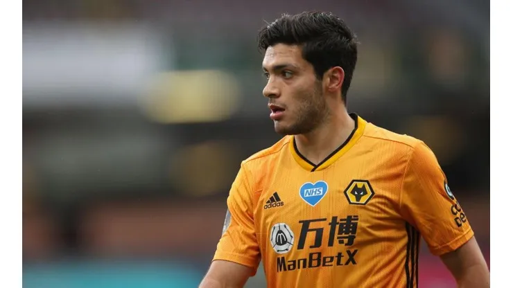 Raúl Jiménez debe ser fichado por Barcelona. (Getty)