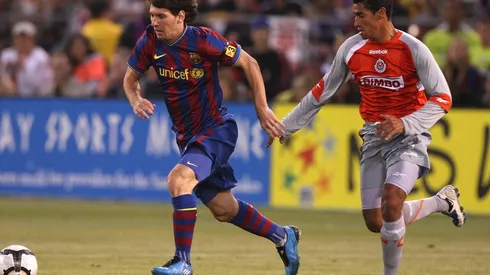 Messi ante Chivas Guadalajara (Getty)