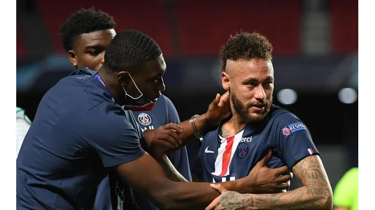 Foto que sorprende: así se fue Neymar del Estadio da Luz
