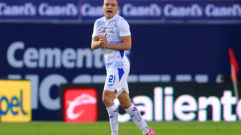 Cabecita Rodríguez marcó un doblete para Cruz Azul (JAM MEDIA)