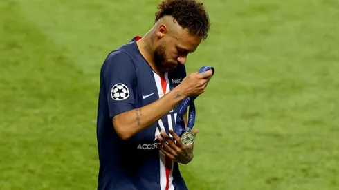 Neymar, decepcionado tras la derrota. (Getty)