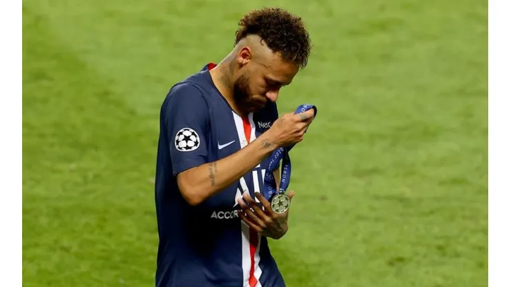 Neymar, decepcionado tras la derrota. (Getty)