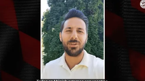 Claudio Pizarro participó del video para el Bayern.