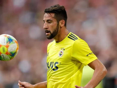 Es oficial: Mauricio Isla fue presentado en su nuevo equipo