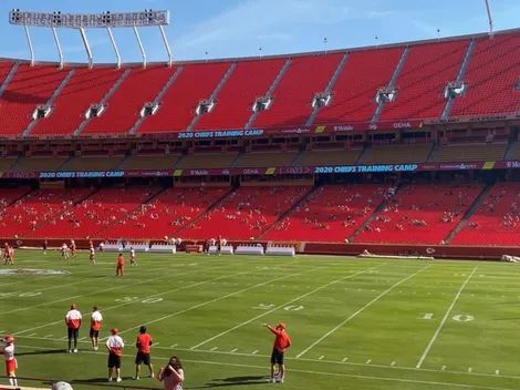 Chiefs realiza primera práctica con público en pandemia