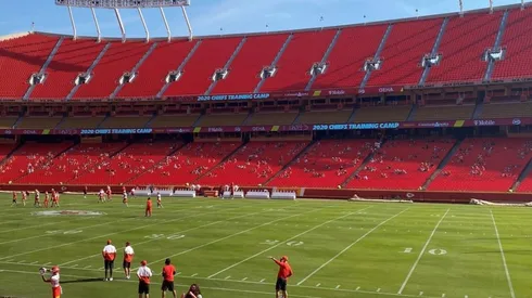 Así fue la primera práctica de los Chiefs con público en pandemia | Foto: Kansas City Chiefs