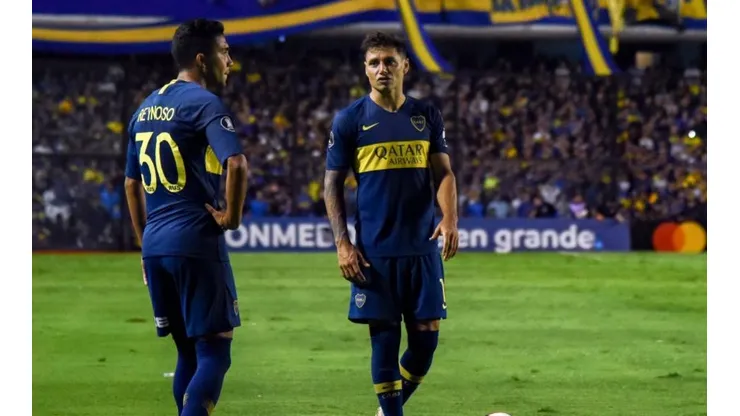 Reynoso y Zárate, juntos durante un partido de Boca.