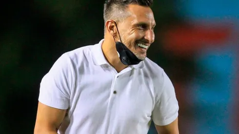 Christian 'Chaco' Giménez debutó como director técnico con triunfo en Cancún. (@cancun_fc)