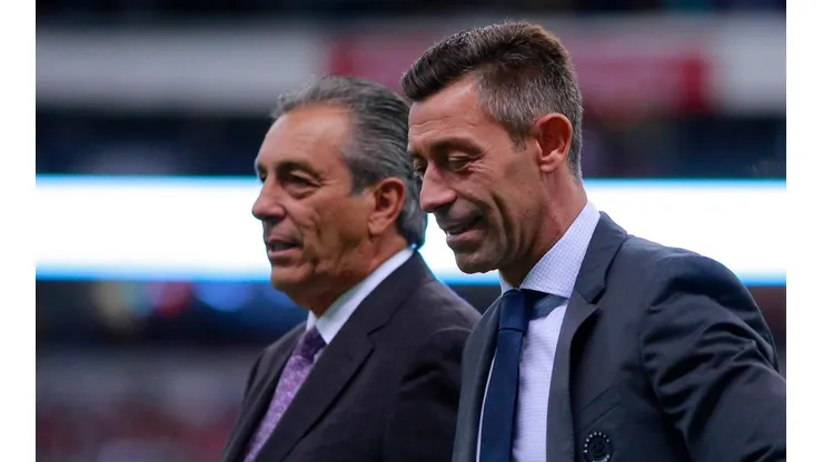 Pedro Caixinha se vanagloria del presente del Cruz Azul