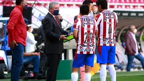 El Rey Midas da indicaciones en el Akron (Getty Images)