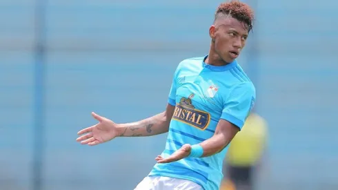 Ray Sandoval firmó por Cusco FC la misma semana que lo botaron de Cristal.