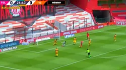 Le anularon un gol a Toluca.