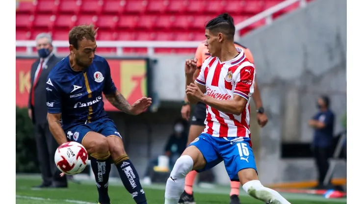 Chivas se mete en el repechaje. (Imago 7)