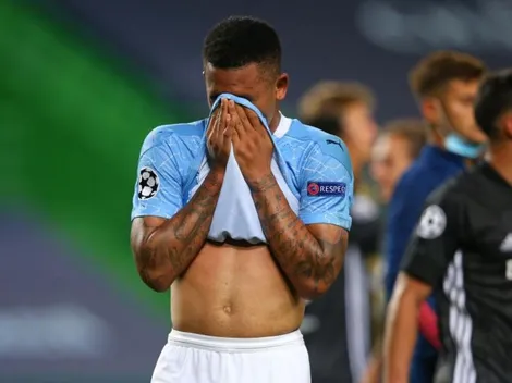 Video: todo Lyon fue a consolar a Gabriel Jesús, que no paraba de llorar