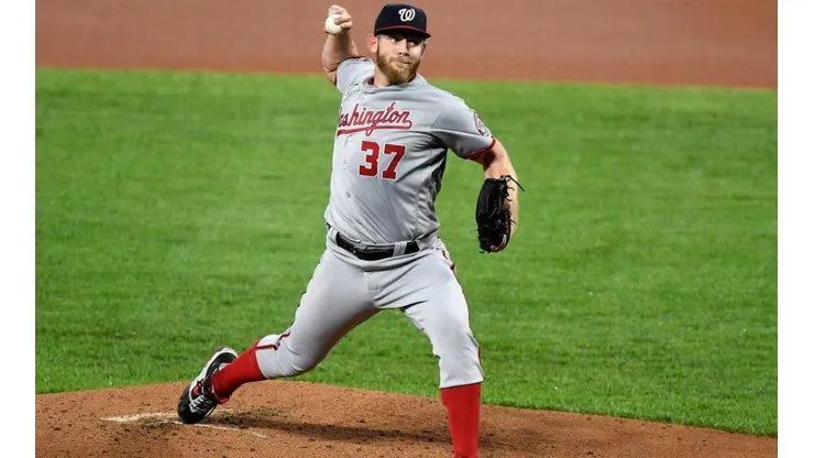 Otra vez se lesiona Strasburg en los Nationals