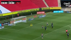 Macías frotó la lámpara y dejó mano a mano a Antuna, quien falló de manera inédita