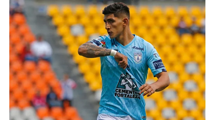 Víctor Guzmán no irá a Chivas.