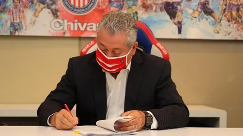 Vucetich no quiere que Macías se vaya antes de ser campeón