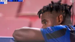 La cara de Duván Zapata en el banquillo tras la remontada del PSG al Atalanta.