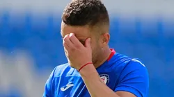 Aficionados de Cruz Azul se la agarran con Cabecita