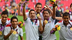 Los 18 futbolistas que ganaron Medalla de Oro con el Tri en Londres 2012 reciben una beca vitalicia. (JamMedia)