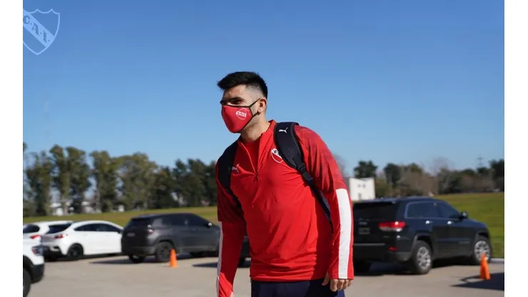 Marcándole la cancha a Boca: Independiente subió foto de Romero