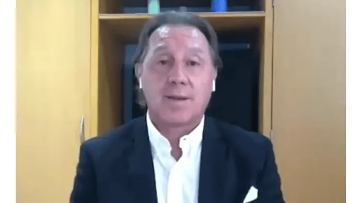 Alex Aguinaga responsabilizó a los elementos de Chivas por la destitución de Tena