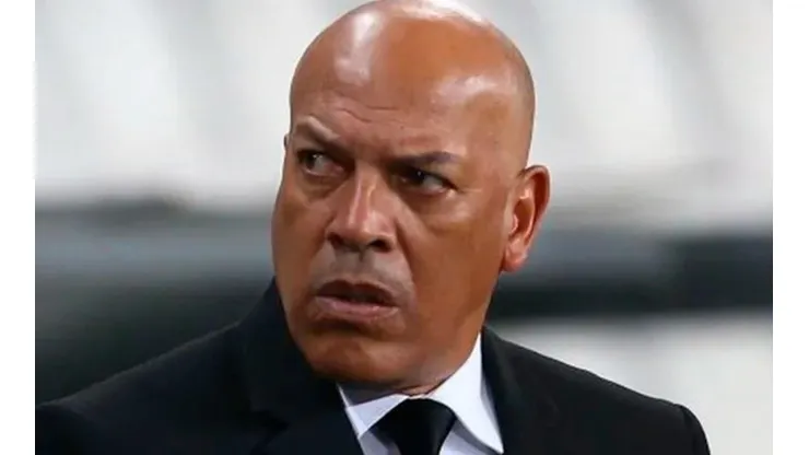 Roberto Mosquera es el entrenador de Sporting Cristal.