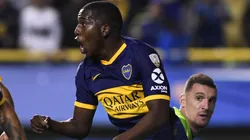 Jan Hurtado festejando un gol en Boca.