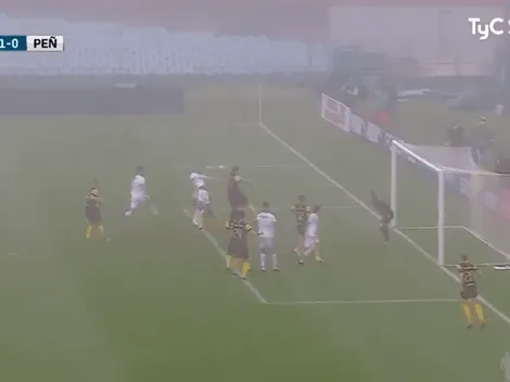 Como argentino en la neblina: golazo de Bergessio, que puso el 1 a 0 para Nacional