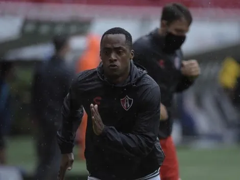 Renato Ibarra le da buenas noticias a Rafa Puente Jr.