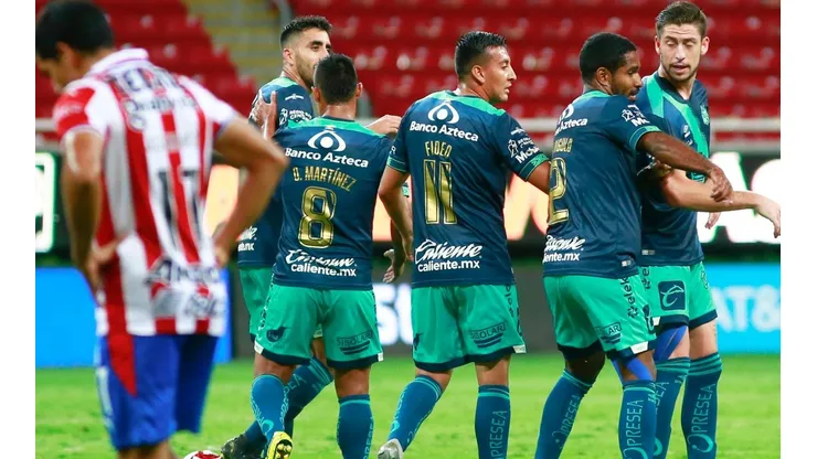 Chivas perdió ante Puebla, que es líder de la Liga MX