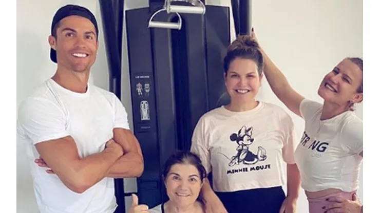 Cristiano Ronaldo recibe el apoyo de su hermana: "Solo no puedes hacerlo todo"