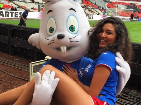 Ella es Andrea Trujillo, la porrista del Cruz Azul que causa revuelo en las redes