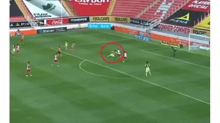Fede, siempre Viñas: golazo de volea para que América derrote a Necaxa