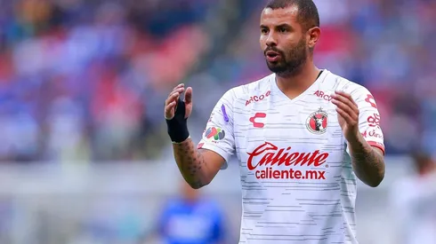 En Boca Juniors no bajan los brazos y planean incorporar a Cardona a toda costa