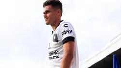 Querétaro pierde a un jugador en cinco minutos por doble amarilla