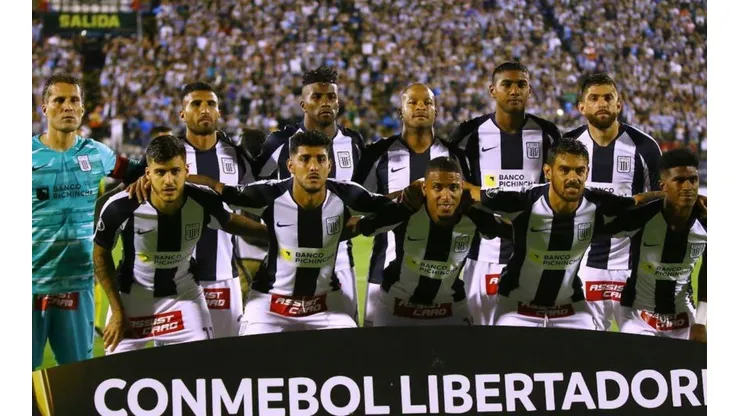 Alianza Lima tendrá Copa Libertadores en un mes.