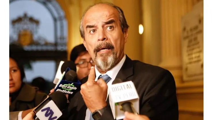 Mulder fue congresista del último congreso disuelto.