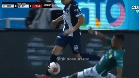 Horrible grito de Stefan Medina tras fuerte entrada de Tesillo en México