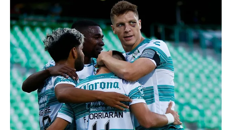 Sin despeinarse: Santos venció a Chivas en el Guard1anes 2020