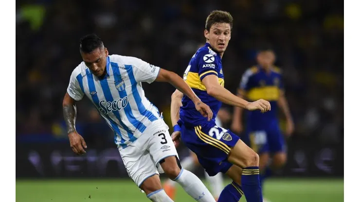 Fabián Monzón en un partido contra Boca.