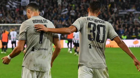 Rodrigo Bentancur junto a Cristiano Ronaldo.